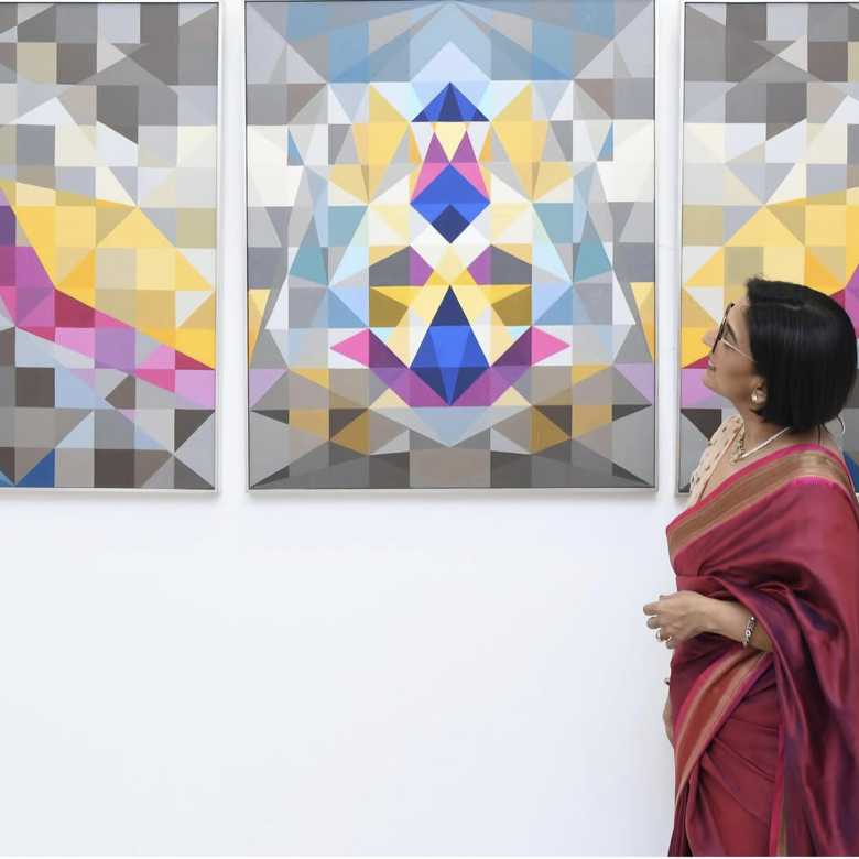 Neerja Peters – Abstract Artist who Finds Peace and Harmony in Her Works