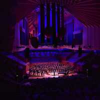 Review: Eric Whitacre & VOX – Eternity in an Hour