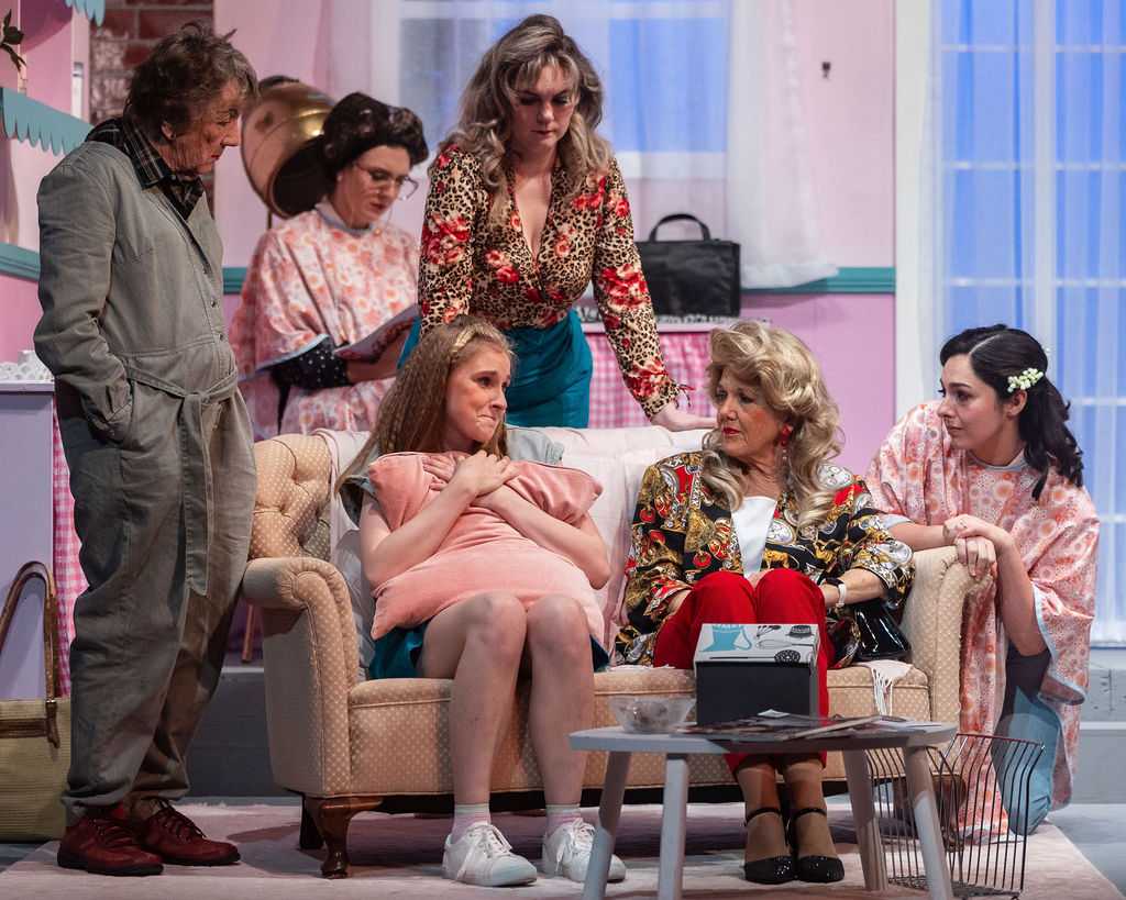 Review: Steel Magnolias at Genesian Theatre