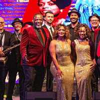 Dancing In The Shadows Of Motown – LIVE At The Juniors Kingsford!
