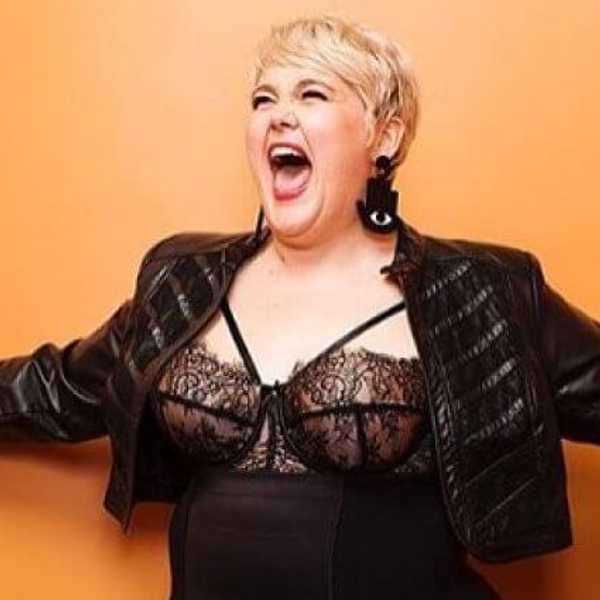 REVIEW: Billie McCarthy @ Lazy Bones Lounge