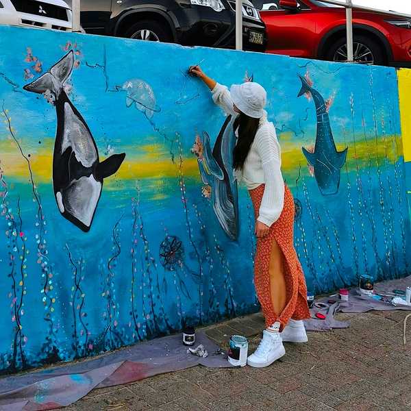 Natasha Art on the Bondi Sea Wall + Alone It Stands @ The Ensemble. Arts Wednesday