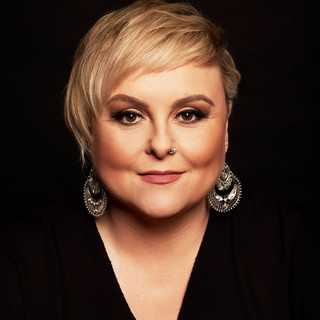 Harmony & Heat: Lyn Bowtell’s Jazz Adventure with Monsieur Camembert