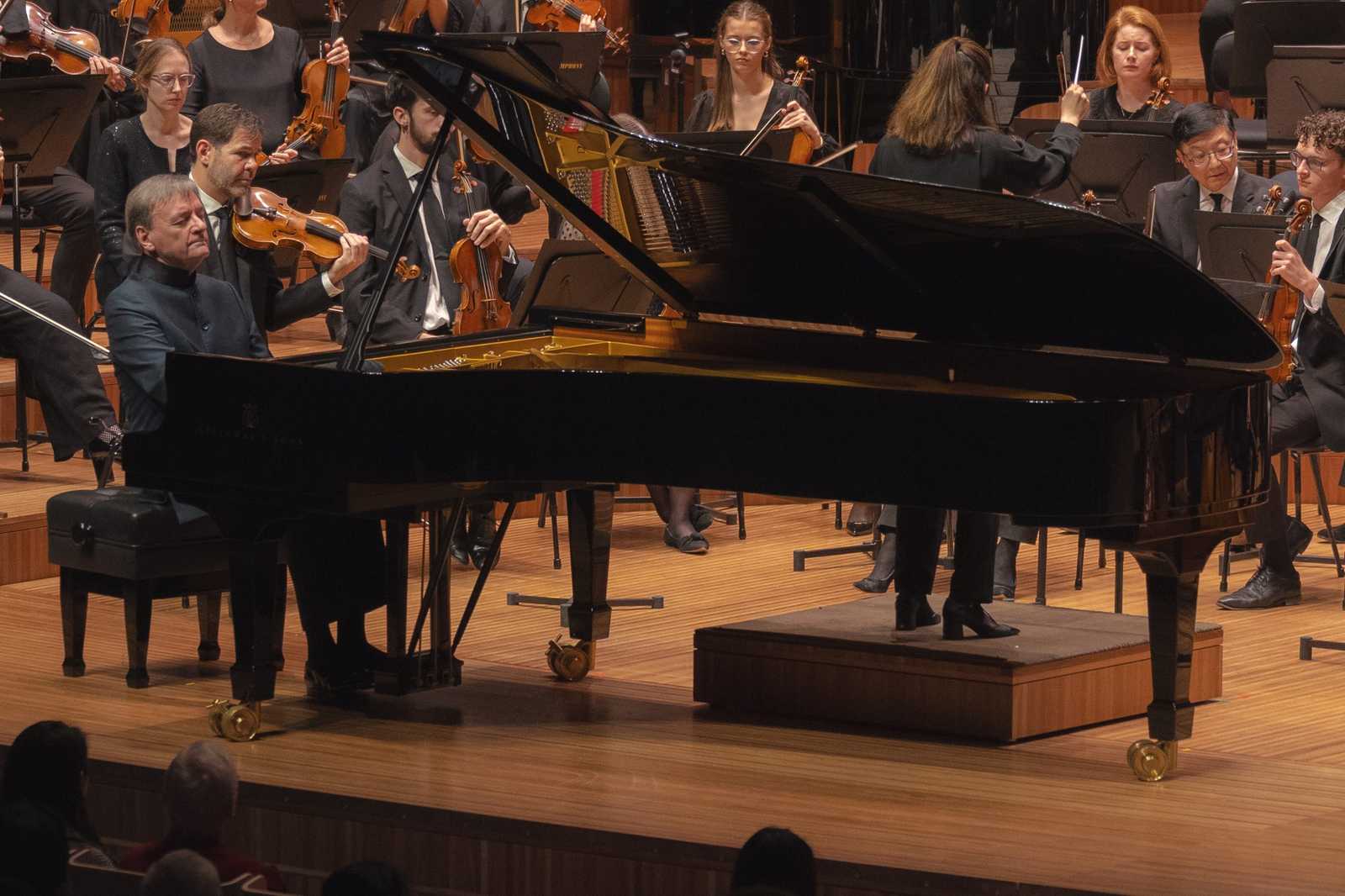 Review: Stephen Hough performs Brahms